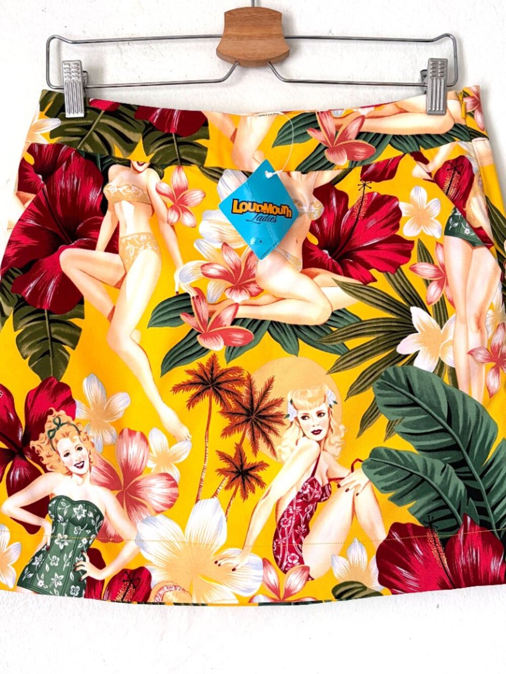Loudmouth Ladies NWT Waikiki Classic Golf Skort Tropical Pinup Size 4